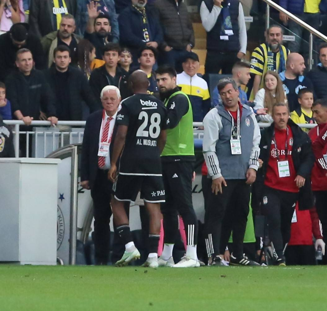 Fenerbahçe Beşiktaş derbisinde görülmemiş şey - Resim: 19